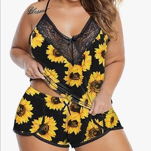 🍉Sexy Sunflower Plus Size Sleeping Set